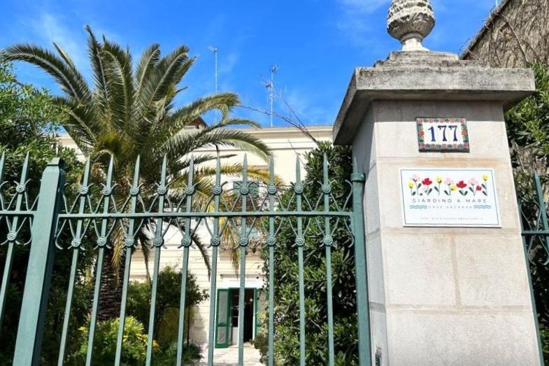 Giardino A Mare Apartment Bari Ngoại thất bức ảnh